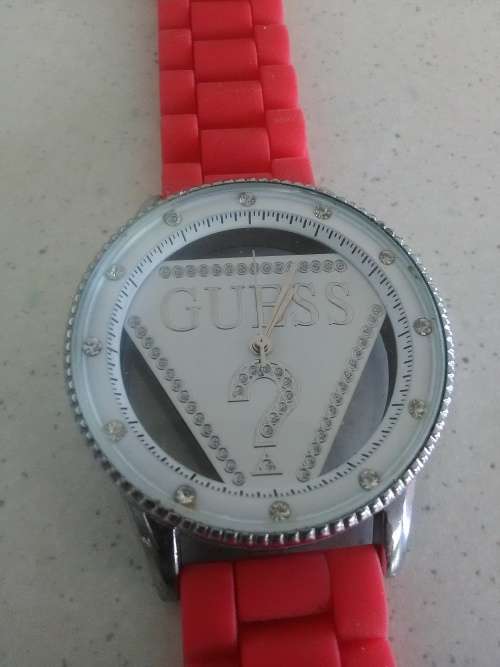 GUESS WATCH JAPAN MOV'T WATER RESISTANT BATTERY FLAT NOT TIKING !