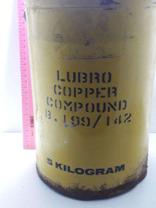 OLD LUBRO 5KILOGRAM TIN WITH CONTENTS IN MADE IN JOHANNESBURG IN THE OLD SA