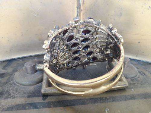 VANTAGE JEWELRY AND BUTTONS JOB LOTT UP FOR GRABS DON'T MISS THIS ONE !!!!!!!!!!