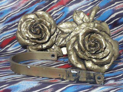 STUNNING VINTAGE GOLD COLOR CURTAIN HOLD-BACKS