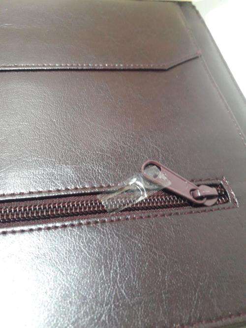 OLD LEATHER PAPERWORK BINDER IN STUNNING CONDITION FROM THE 80's ERA UP FOR GRABS, MAKER UN KNOWN !