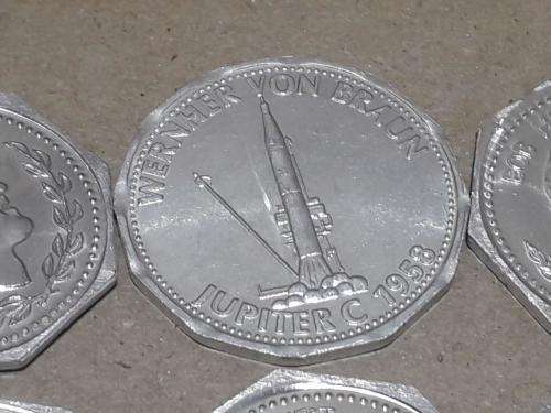JOB LOTT OF COINS UP FOR GRABS , SEE PICS ! 17 COINS IN TOTAL !