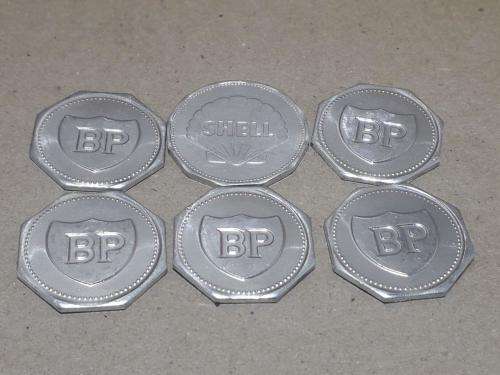 JOB LOTT OF COINS UP FOR GRABS , SEE PICS ! 17 COINS IN TOTAL !