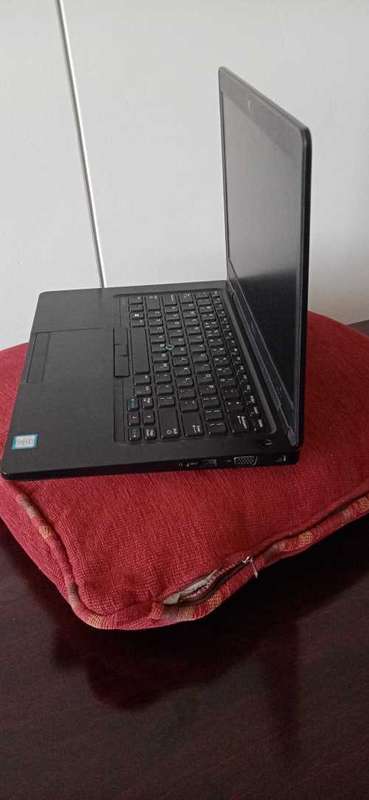 Dell Latitude 5480 Intel i5, 7th Gen Laptop (no battery) Secondhand