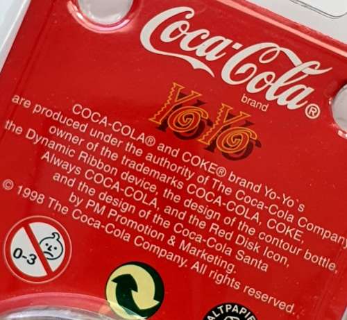 VINTAGE 1998 COCA COLA YOYO - CHRISTMAS EDITION - BRAND NEW IN ORIGINAL PACKAGING - NEVER REMOVED