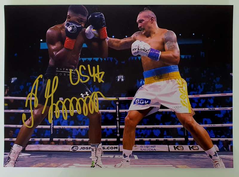 ORIGINAL AUTOGRAPH - OLEKSANDR USYK