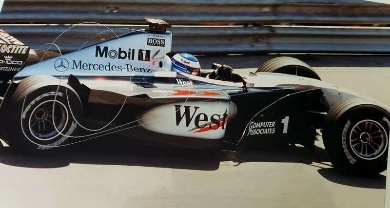 ORIGINAL AUTOGRAPH - MIKA HAKKINEN