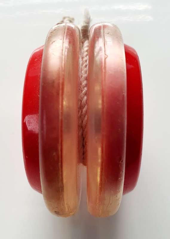 VINTAGE COCA COLA YOYO - STUNNING PIECE