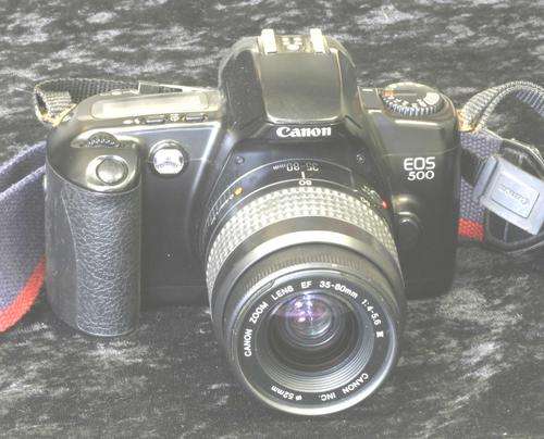 CANON EOS 500 - FILM CAMERA