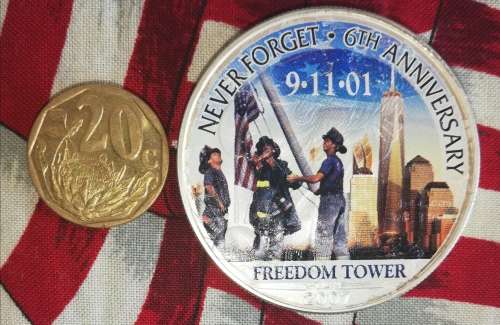 2007 Painted Full Color American Eagle Silver Dollar  One OZ of pure silver!