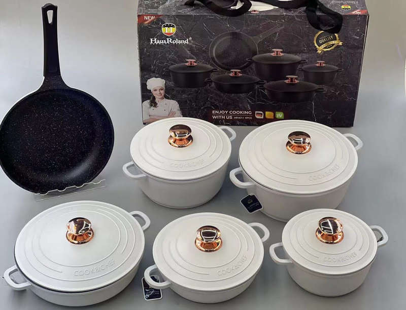 Cast iron pot set (11 piece)
