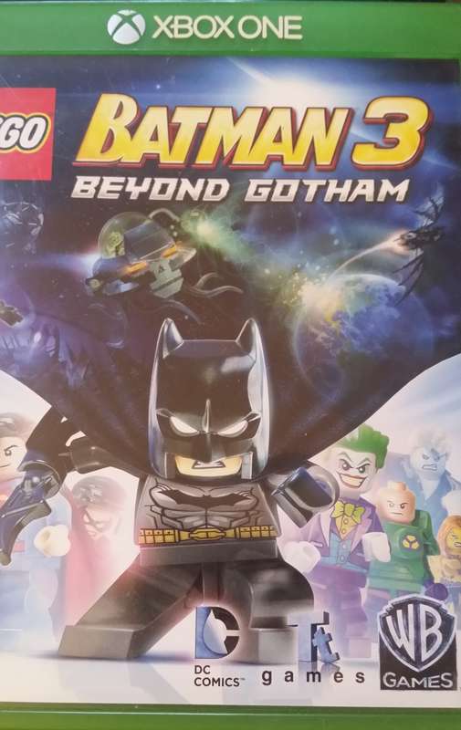 Games - BATMAN 3  Beyond Gothan -  XBOX ONE