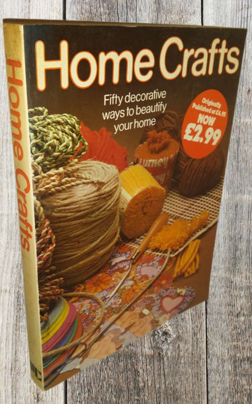 BOOKS -    Home Crafts , fifty decorative ways to beautify your home 1979