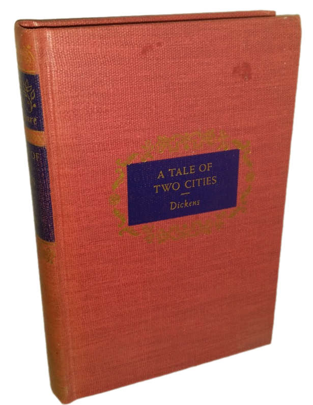 BOOKS -  A Tale of two Cities - Dickens