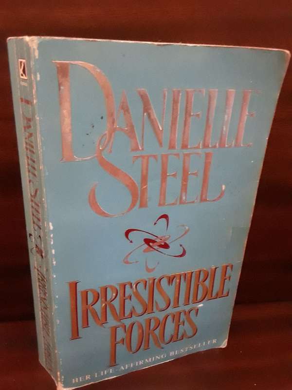 Books -  Irresistible Forces by  Danielle Steel