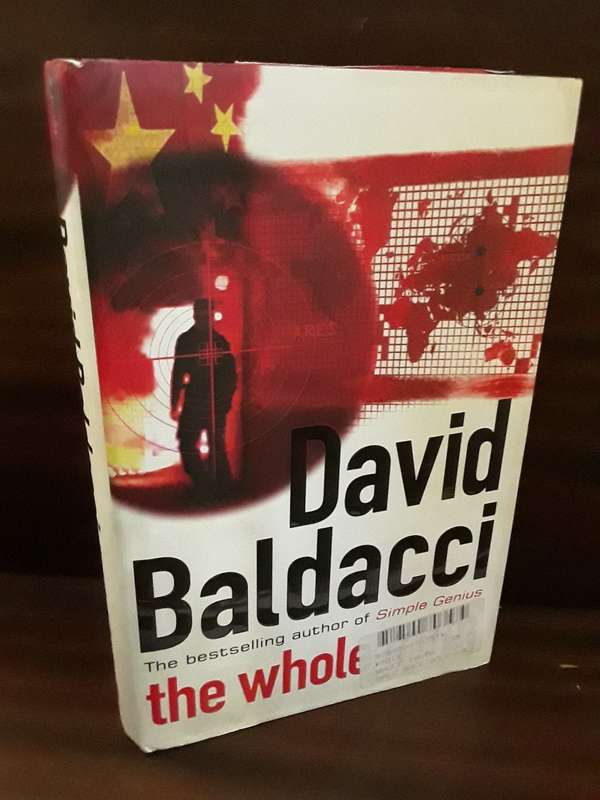 Books :  David Baldacci , the whole truth hardcover