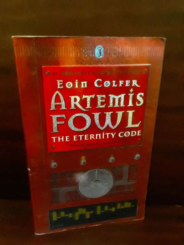 Books :   Eoin Golfer Artemis Fowl the Eternity Code
