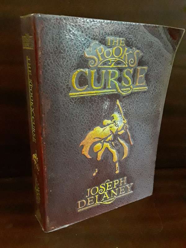 Books :  The Spook`s Curse by Joseph Delaney