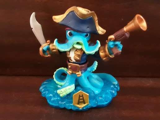 Skylanders  Figurine Wash Bucklar Zap Force