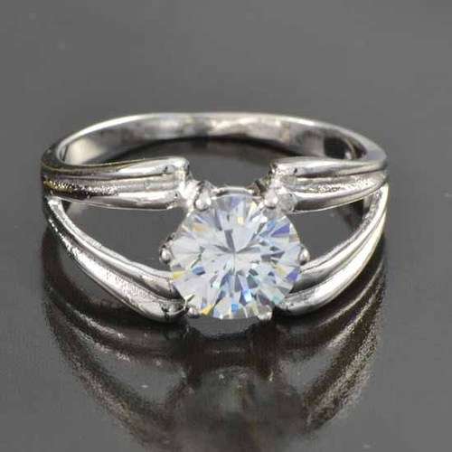 Beautiful! 9ct WGF - Cubic Zirconia Stone Ladies Ring, Size 7 (Not Gold Plated)