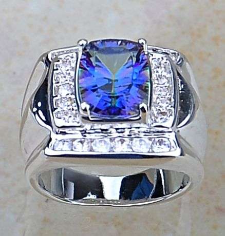 Beautiful!18ct WGP with Fire Rainbow Rectangle Shape Cubic Zirconia Stone - Size 7