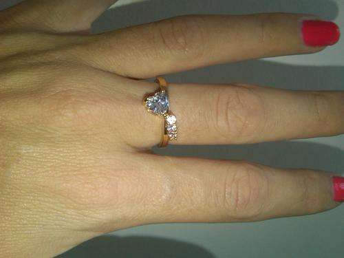 BEAUTIFUL! 9ct GF With Cubic Zirconia Stones Ring - Size 7.5 (Not Gold Plated)