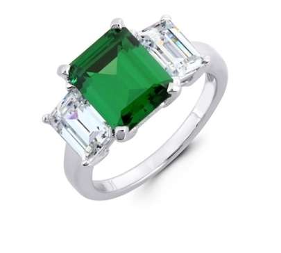 BEAUTIFUL! Sterling Silver 925 STAMPED Ring with Green Emerald Stone