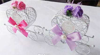 Beautiful Heart shape chariot 11x8cm! 10 CHARIOTS PER BID!!! CLEARANCE SALE!!! Please read listing.