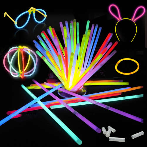 CLEARANCE SALE!! Glow sticks 100 pieces per bid. View other clearance auctions!