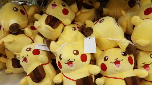 Pokemon!! REDUCED TO CLEAR!! See our other clearance auctions!