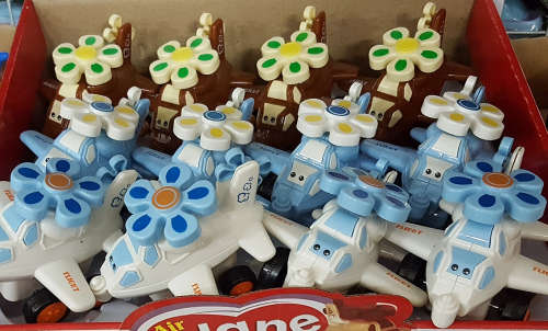 REDUCED TO CLEAR!! Planes. See other clearance auctions!