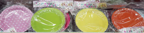 Gorgeous big paper plates set! CLEARANCE SALE!!! View other clearance auctions!.