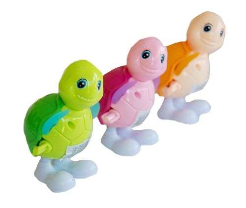 REDUCED TO CLEAR!! Cute moving turtle. See other clearance auctions!