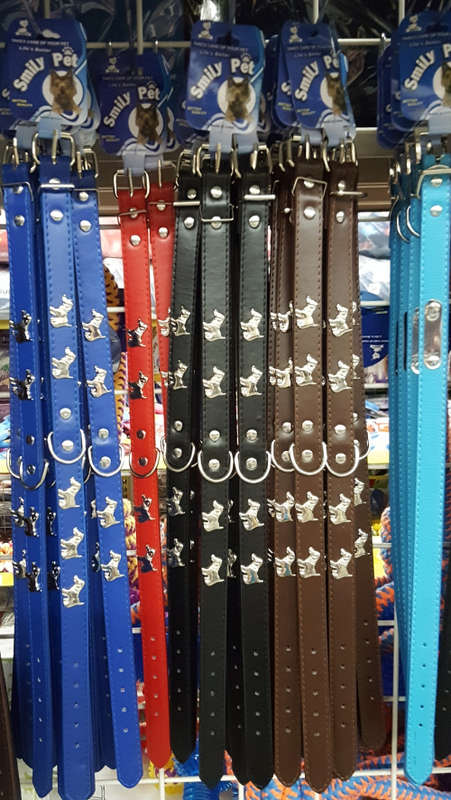 REDUCED TO CLEAR! Dog collar. See our other clearance auctions!