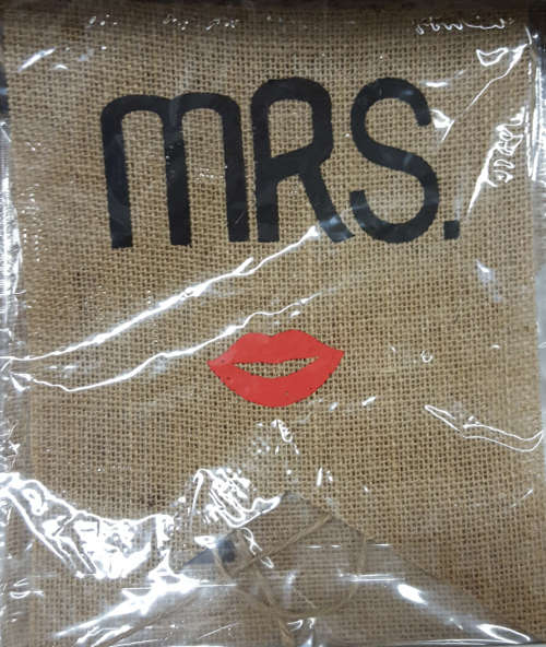 REDUCED TO CLEAR! Sackcloth Mr/Mrs sign. View other clearance auctions!