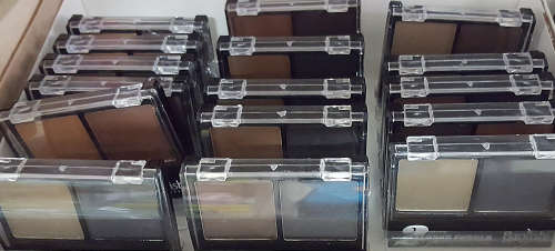 REDUCED TO CLEAR!!! Eyeshadow powder! See Other Clearance Auctions!!!