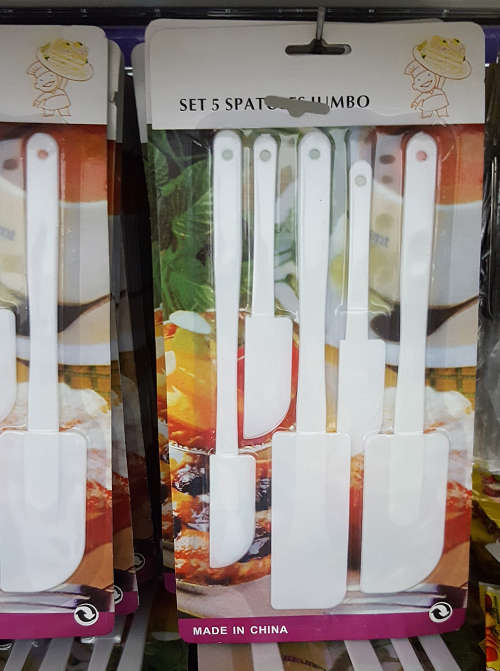 CLEARANCE SALE!! Spatula set. See other clearance auctions!