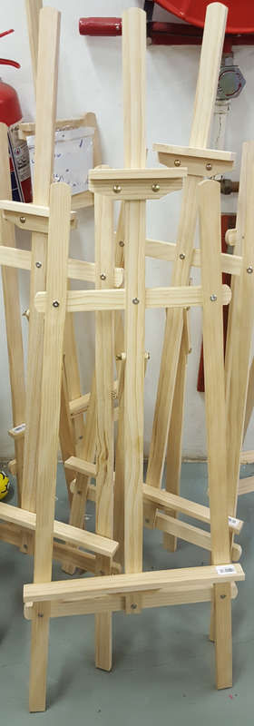 Big wooden easel! REDUCED TO CLEAR!!! View other clearance auctions!