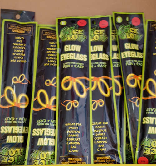 Glow party eyeglass!!! REDUCED TO CLEAR!! See other clearance auctions!