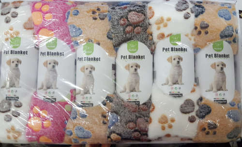 Soft pet blanket. REDUCED TO CLEAR! See our other clearance auctions!