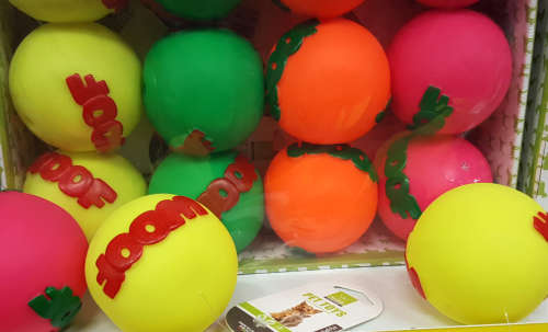 Pet toy ball. REDUCED TO CLEAR! See our other clearance auctions!