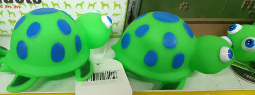 Pet toy. REDUCED TO CLEAR! See our other clearance auctions!