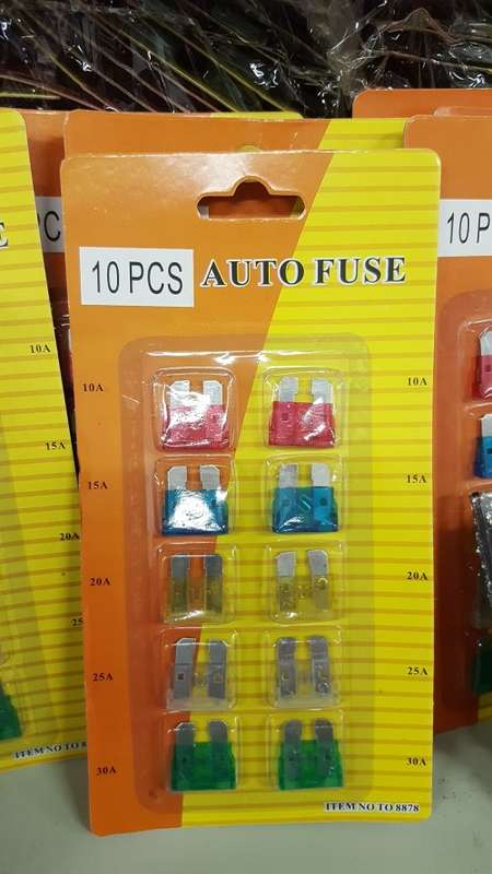 10Pc auto fuse. REDUCED TO CLEAR!! VIEW OTHER CLEARANCE AUCTIONS!!