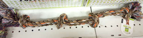 Pet toy!! REDUCED TO CLEAR! See our other clearance auctions!