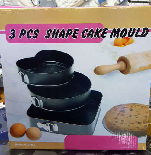 3pc cake mould. CLEARANCE SALE!! See other clearance auctions!
