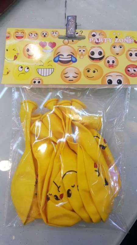 Emoji balloons. REDUCED TO CLEAR! View other clearance auctions!