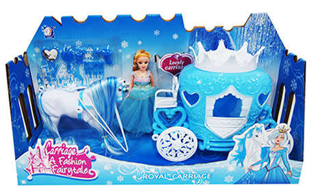 Beautiful Horse, carriage with princess doll and accessories. PERFECT GIFT.