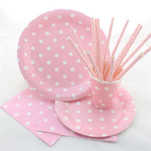 50 Paper Plates. Assorted colors available. ENTERTAIN IN STYLE. X-MAS BARGAINS.