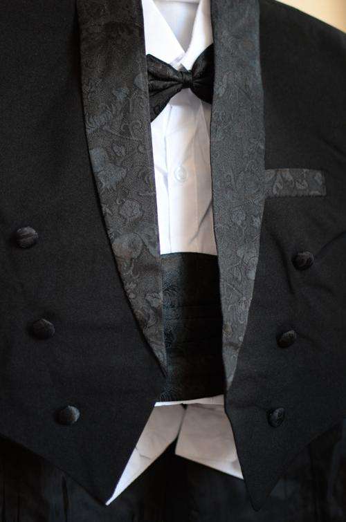 ***ADORABLE 5 PIECE PAGE BOY TUXEDO 1 - 4 YEARS***