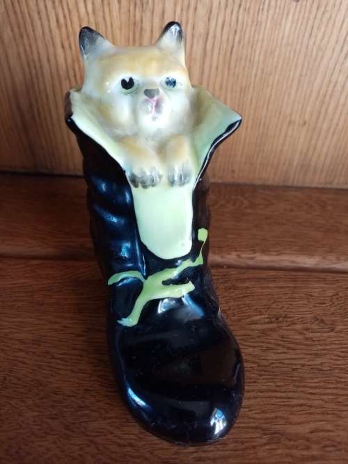Staffordshire Cat